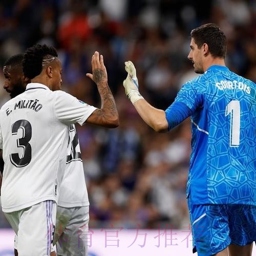 罗马诺:皇马组织内部比赛 考察裤袜、米利唐状态 罗马诺:皇马组织内部比赛 考察裤袜、米利唐状态